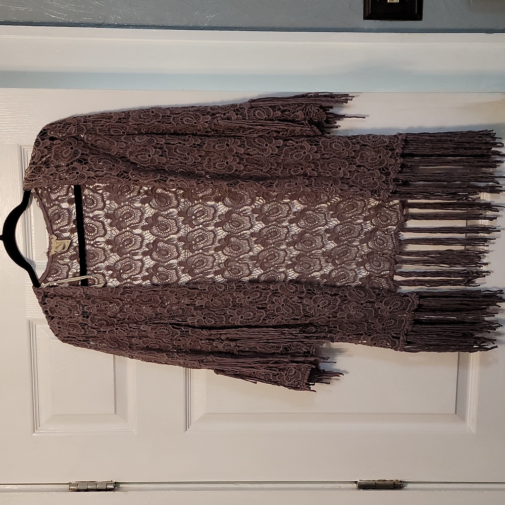 Gimmicks by BKE Lace cardigan